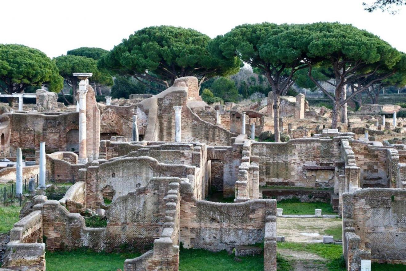 Casa Dalu A Roma Nel Cuore Di Ostia Antica Buitenkant foto
